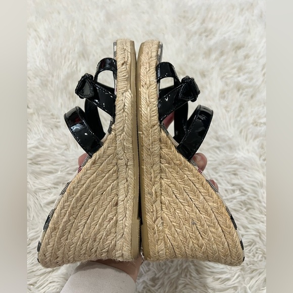 BURBERRY: Black Patent Leather & "Nova Check"
Espadrille - size 37 US size 7 - Picture 3 of 11
